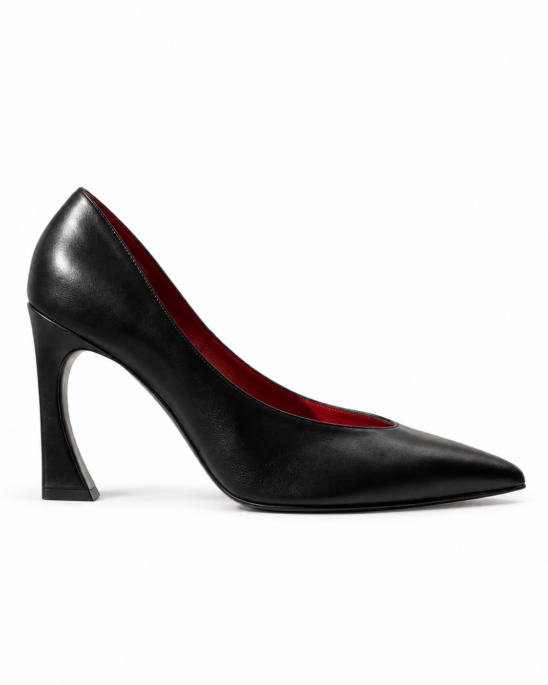 Side profile of VIVACE Vittoria leather pump showing its pointed toe and sculpted heel.